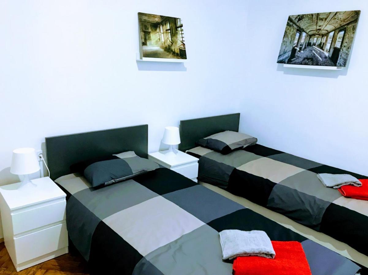 Pula Center Green Park Apartments And Rooms エクステリア 写真